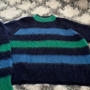 PSWL sweater